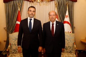 Cumhurbaşkanı Tatar AK Parti’nin yeni KKTC Temsilcisi Emre Kaya’yı kabul etti