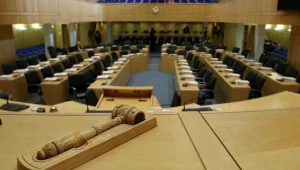 TUI konusu Rum Meclisi’nde ele alınacak