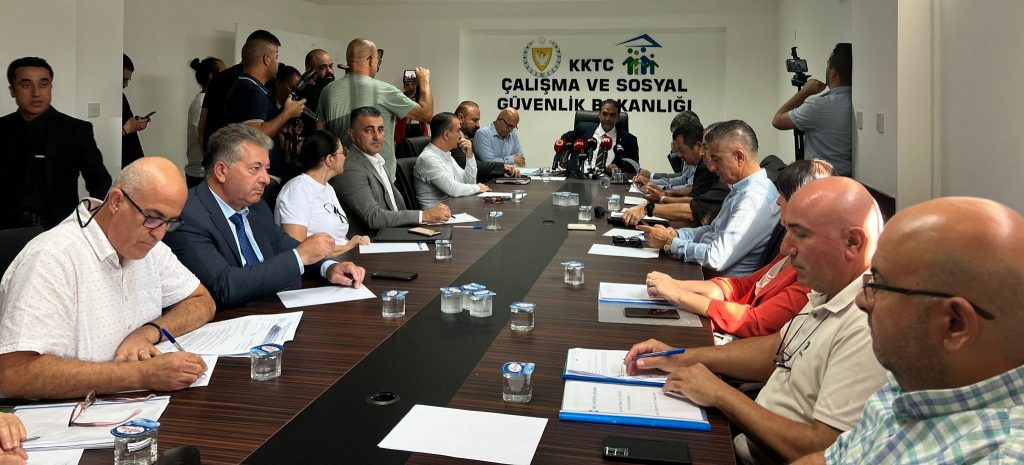 Asgari Ücret Tespit Komisyonu itirazın görüşülmesi amacıyla toplandı