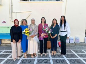 Türkiye Lefkoşa Büyükelçisi’nin eşi Sevim Çağla Serim, Arabahmet İlkokulu’nu ziyaret etti