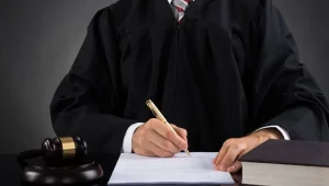 Rum avukat kara para aklama yönteminde başrol