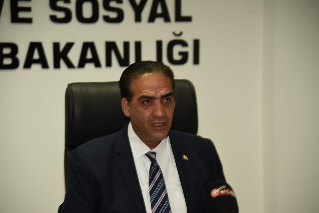 Bakan Gardiyanoğlu: 2025 yılının ilk asgari ücretini belirlemek üzere Perşembe veya Cuma günü için toplantı çağrısı yapacağım