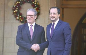 İngiltere Başbakanı Starmer Güney Kıbrıs’ta