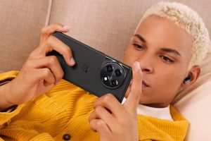 OnePlus’tan popüler modele Android 15 güncellemesi!