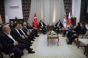 وفد إتحاد نقابات الموظفين المدنيين الأتراك في جمهورية قبرص الشمالية التركية