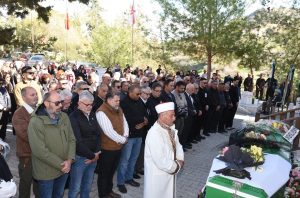 Perihan Aziz Bağlıköy’de toprağa verildi