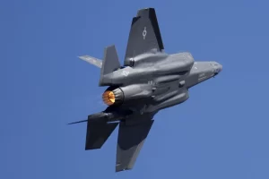 Mucize kurtuluş: F-35 yere çakıldı!