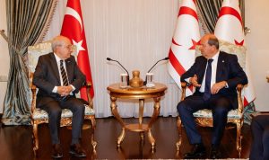 Cumhurbaşkanı Tatar, Rauf Denktaş Üniversitesi Rektörü ve beraberindeki heyeti kabul etti