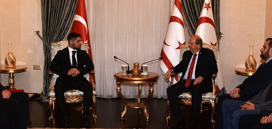 Cumhurbaşkanı Tatar, Fransa’daki hayvancılık fuarında KKTC’yi temsil eden üreticileri kabul etti