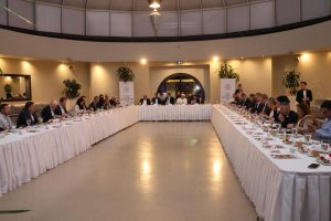 Güney Kıbrıs’ta görev yapan büyükelçiler Vakıflar İdaresi’nin iftar yemeğinde ağırlandı