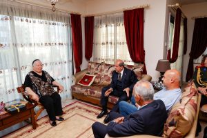 Cumhurbaşkanı Tatar, gazi ve şehit ailesini ziyaret etti