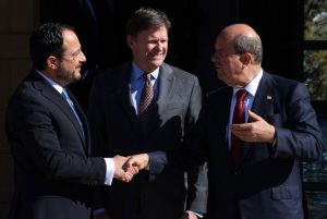 Nikos Hristodulidis: “Görüşmeye, öteki taraftan karşılık olması dileğiyle gidiyorum”