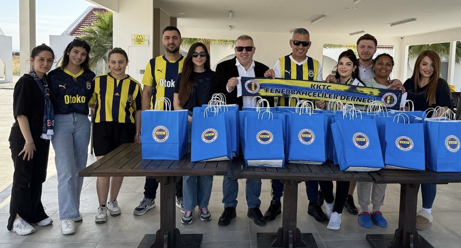 KKTC Fenerbahçeliler Derneği’nden Tangül Ünal Çağıner Sevgi Evleri’ne 23 Nisan ziyareti