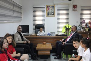 Beyarmudu Belediye Başkanı Bebek bölge ilkokullarından öğrencilerini kabul etti