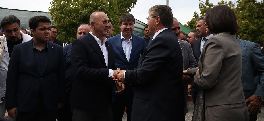 Başbakan Üstel’den eski Türkiye Dışişleri Bakanı Mevlüt Çavuşoğlu’na taziye ziyareti