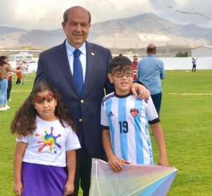 Tatar Uçurtma Ṣenliği’ne katıldı