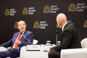 Cumhurbaşkanı Tatar, Antalya Diplomasi Forumu’na katılarak uluslararası topluma çağrı yaptı:“Kıbrıs Türk halkının sesini duyun! Bu adaletsizliği ve insanlık dışı izolasyonu sona erdirin!”