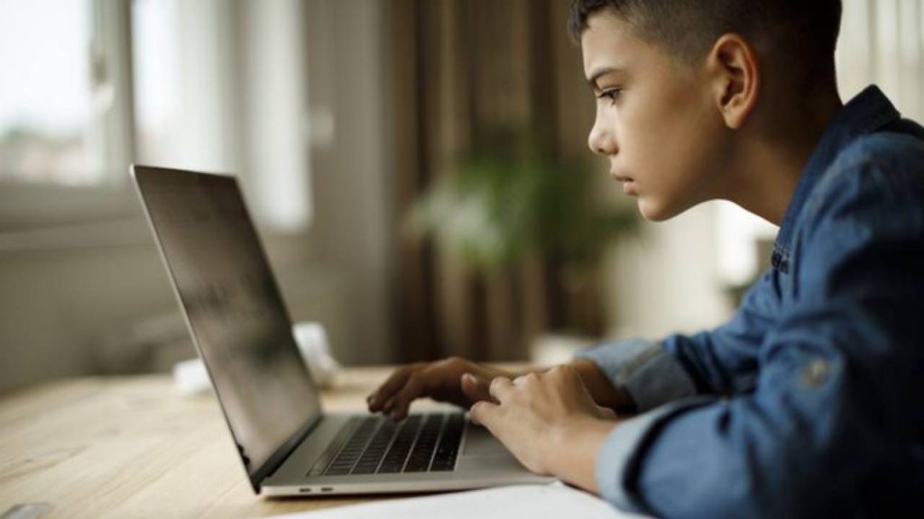 Çocuklar için kodlama uygulamaları ve platformları