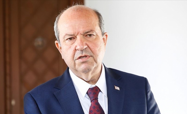 Cumhurbaşkanı Tatar, okullardaki kıyafet tüzüğü değişikliğiyle ilgili açıklamalarda bulundu:”Demokrasi çerçevesinde herkesin inancına saygı duyulmalı”
