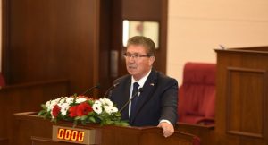 Üstel sosyal medya üzerinden Kıbrıs Türk halkına yapılan sözlü saldırılar için polise başvurduklarını açıkladı