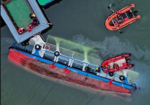 Çin’de dört gezi teknesi fırtınada alabora oldu: 9 ölü