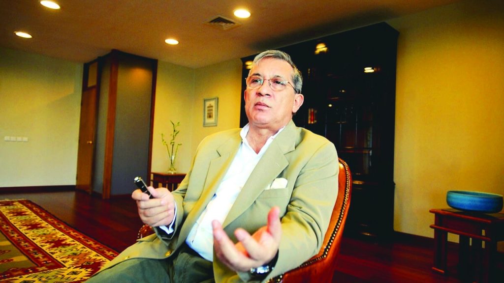 Eski TCMB Başkanı Rüşdü Saracoğlu hayatını kaybetti