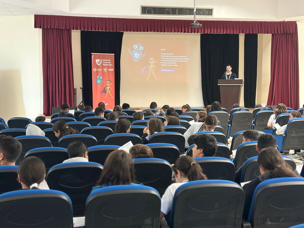 Güvenli internet eğitimlerinin ikinci dönemi devam ediyor