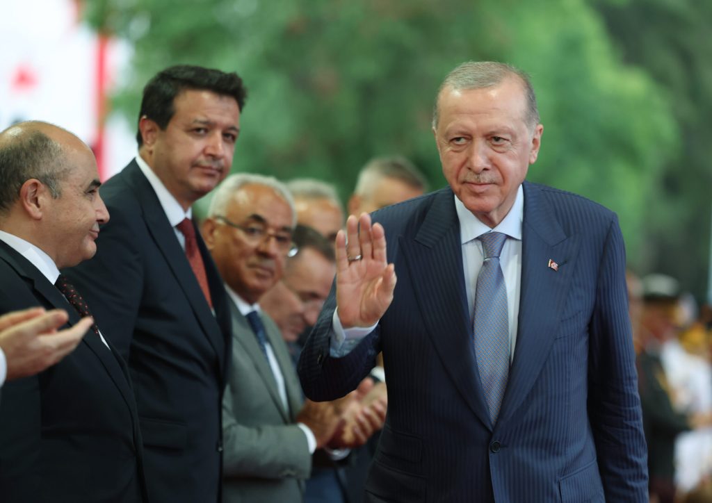 TC Cumhurbaşkanı Erdoğan, KKTC’den ayrıldı