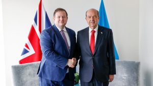 Cumhurbaşkanı Tatar, Birleşik Krallık Avrupa Devlet Bakanı  Doughty ile görüştü