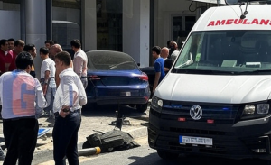 Girne’de büyük kaza: Yaralılar hastane kaldırıldı