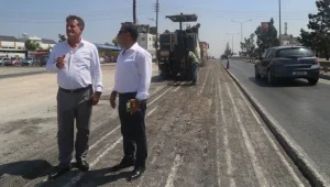 Arıklı, Hamitköy’den İskele’ye uzanan yol çalışmalarını inceledi: Yolların her noktasını iyileştireceğiz