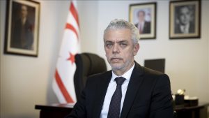 KKTC’nin Ankara Büyükelçisi İsmet Korukoğlu, basın mensuplarıyla konutunda bir araya geldi