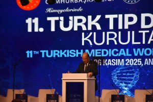 Dinçyürek, 11. Türk Tıp Dünyası Kurultayı’nda konuştu: “Türk tıp dünyasının gücü birlikten geliyor”