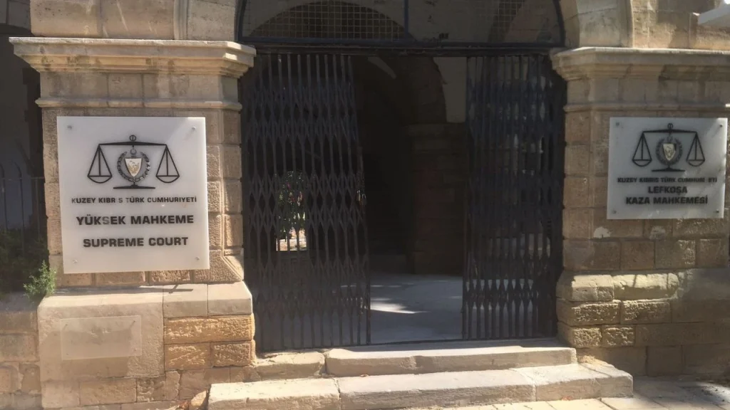 Yenicami Muhtarı S.Ö ile iki kişi mahkemeye çıkarıldı