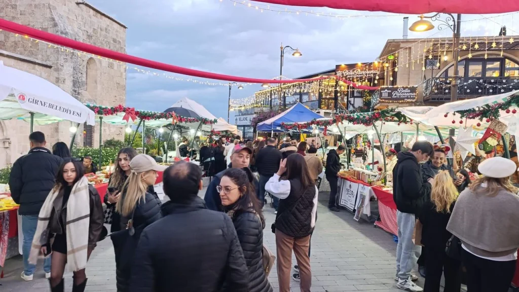 Girne Belediyesi tarafından düzelenen Yeni Yıl Pazarının bugün son günü