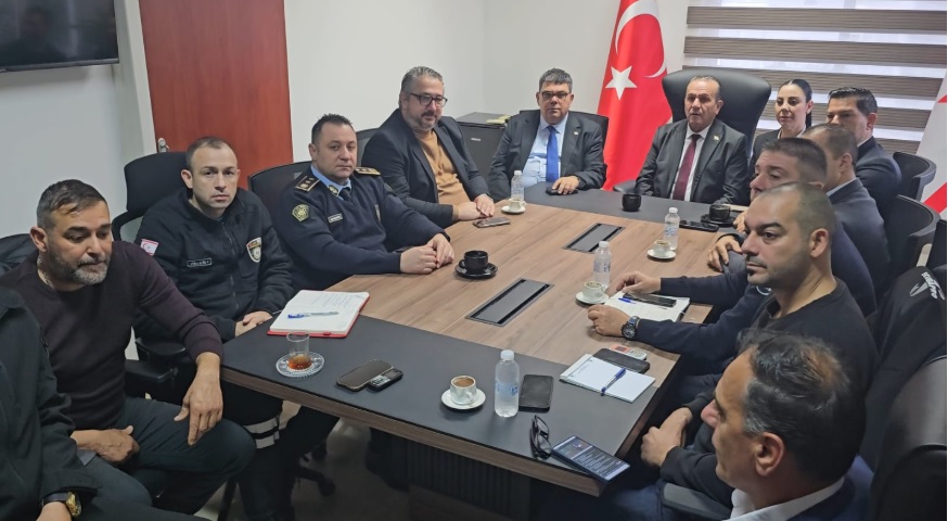 Başbakan Yardımcısı Ataoğlu, Girne İlçe Emniyet Kurulu toplantısına katıldı