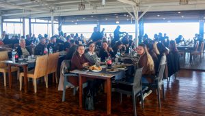 İskele Belediyesi personeli yeni yıl yemeğinde bir araya geldi