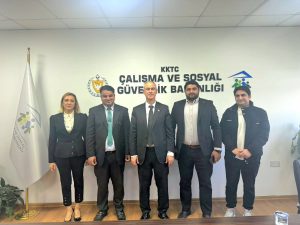 Bakan Hasipoğlu, Pakistan Kültür ve Dayanışma Derneği yetkilileriyle görüştü