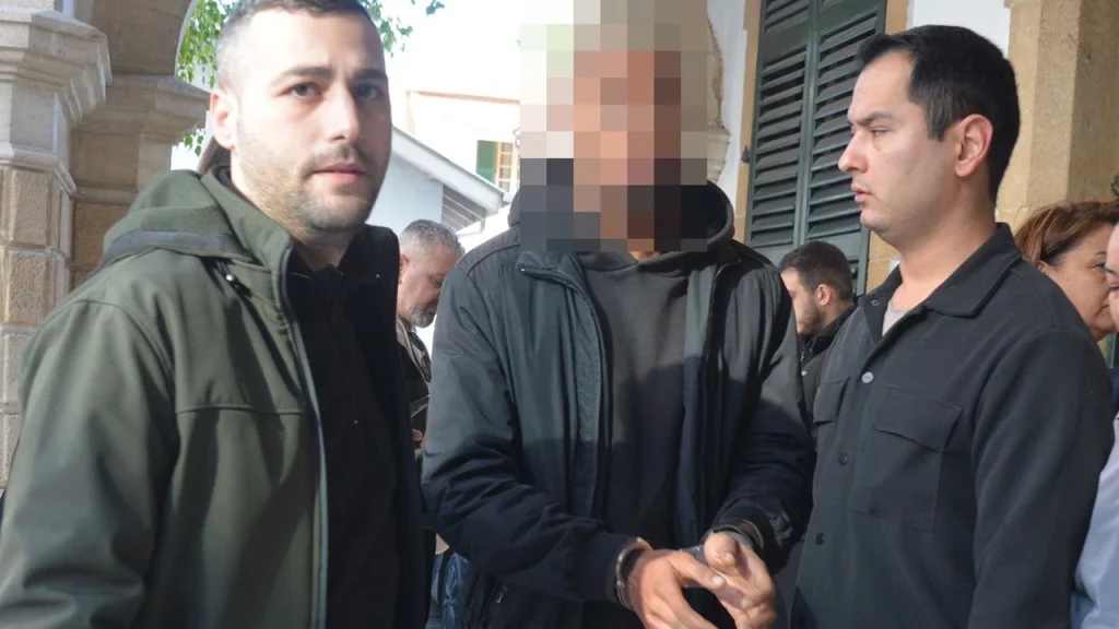 KKTC’de izinsiz ikamet etme suçundan tutuklanan zanlı yeniden mahkemeye çıkarıldı