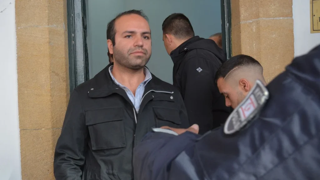 “Borcunu Ödemezsen Sonuçlarına Katlanırsın” Diyerek İş Yeri Sahibini Tehdit Etti