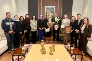 Nilden Bektaş Erhürman, EVKAF İyilik Gönüllüleri ekibiyle görüştü