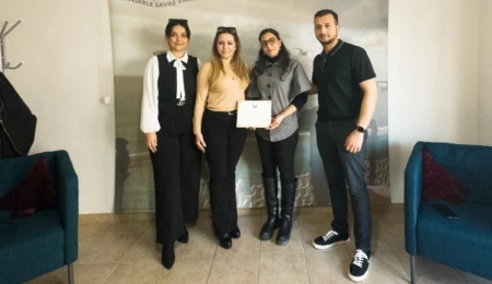 Döveç Group, Dünya Kanser Günü’nde Kemal Saraçoğlu Vakfı’nı ziyaret etti