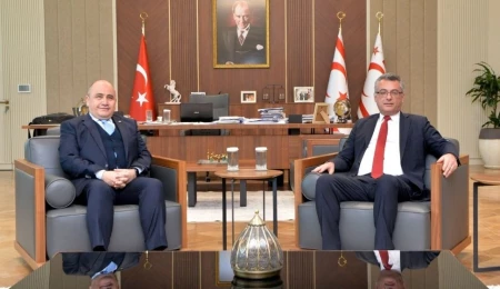 Erhürman, Türkiye Cumhuriyeti Lefkoşa Büyükelçisi Başçeri’yi kabul etti: Güncel konular ele alındı