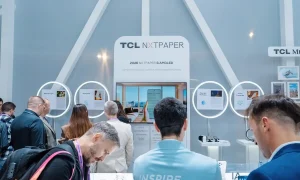 TCL Dünyanın İlk AMOLED NXTPAPER Ekranını Tanıttı