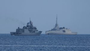 Kıbrıs etrafındaki askeri yoğunluğun azalması bekleniyor