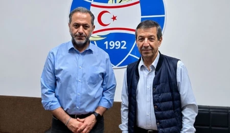 Tahsin Ertuğruloğlu’ndan Dış Basın Birliği’ne ziyaret: KKTC’nin sesi için önemli misyon
