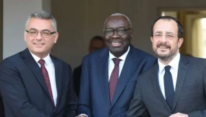 Rum Basını: “Liderlerin görüşmesi basına kapalı yapılacak”