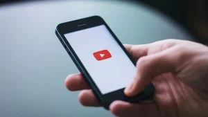 YouTube Deepfake İçeriklerine Savaş Açıyor!