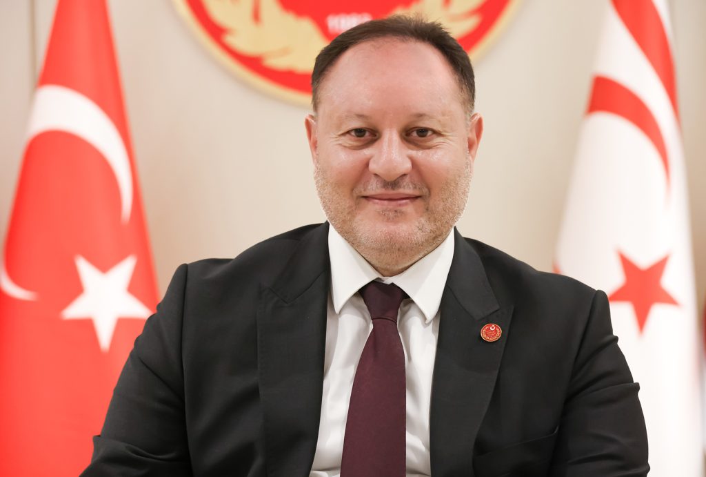 Öztürkler, “Bayramlar paylaşma kültürünün gelecek nesillere aktarıldığı en kıymetli zamanlardır”