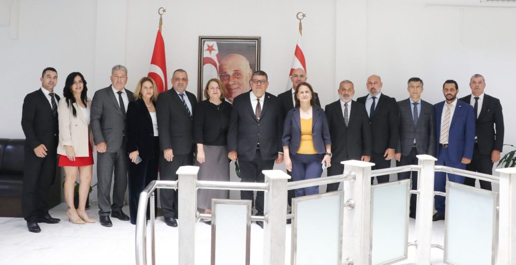 Maliye Bakanı Berova personeli ile bayramlaştı